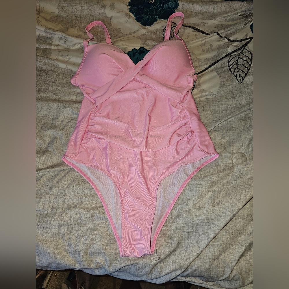 Womens one piece bathing suit